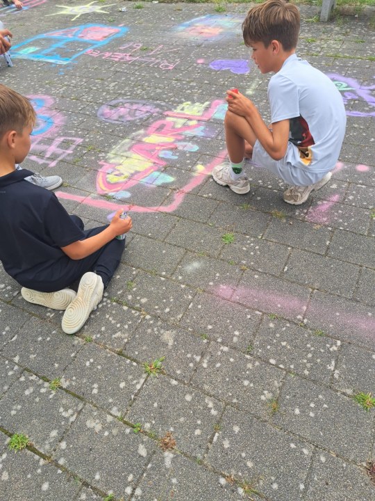Spray Paint Chalk